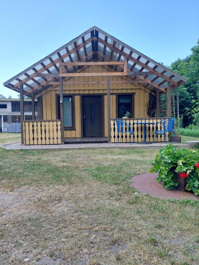 Villa Joekalda Kodumajutus Häädemeeste Esterno foto